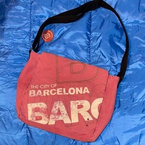 Robin Ruth Barcelona Canvas Messenger Crossbody or shoulder bag, EUC